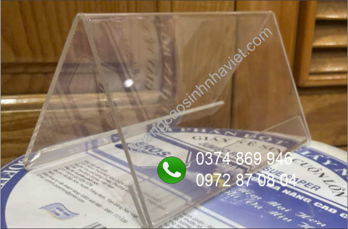 Biển chức danh để bàn mica đài loan uốn chữ V phục vụ Đồng Nai