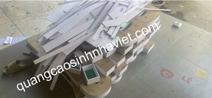 Gia công chữ nổi mica giá rẻ phường Long Thành