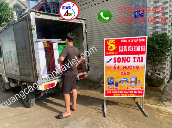 Xe công ty Quảng Cáo Sinh Nhà Việt giao bảng hiệu tận nơi cho khách tại Hố Nai – Đồng Nai