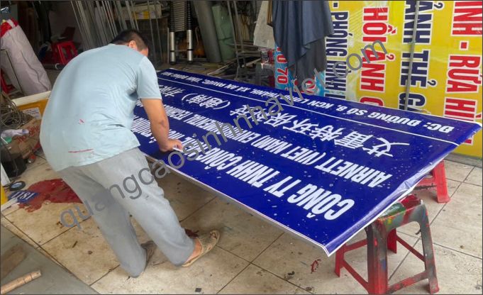Làm bảng hiệu alu decal uv cho công ty AIRNETT Long Thành