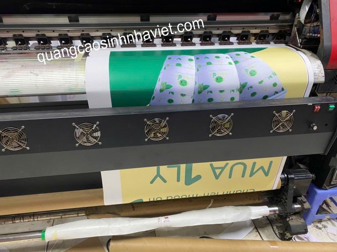 Máy in decal Nhật Bản Seiko tại xưởng quảng cáo Sinh Nhà Việt Biên Hòa